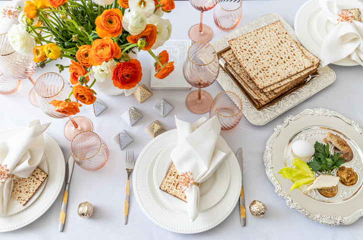 Show Up For the Meal: How to Actually Be Present at Your Holiday Table